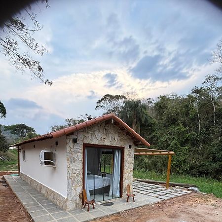 Casa Di Pedra Com Linda Vista Para Natureza - Miguel Pereira Luaran gambar